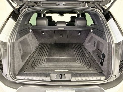 Used 2024 Land Rover Range Rover Sport SE AWD/4WD image 26