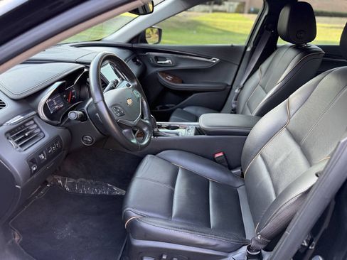 Used 2015 Chevrolet Impala LTZ FWD image 14