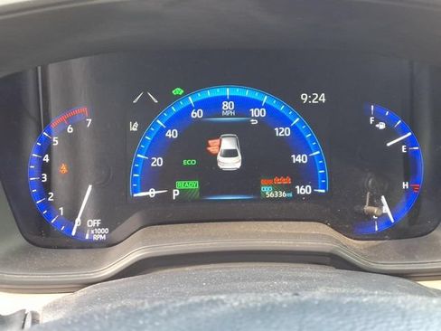 Used 2021 Toyota Corolla LE FWD image 15