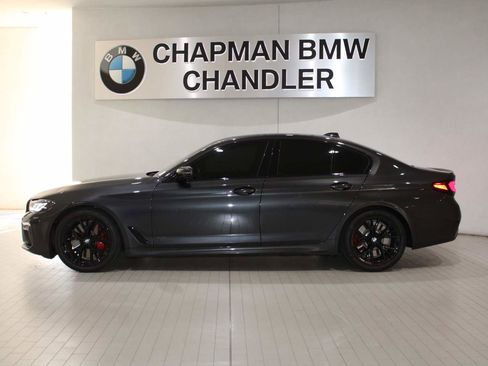 Certified 2023 BMW M550i xDrive w/ Dynamic Handling Package image 3