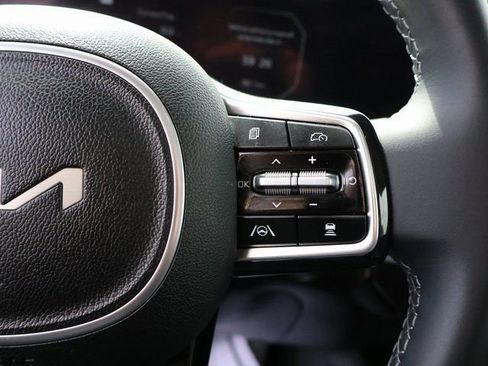 New 2025 Kia Sorento SX FWD image 37