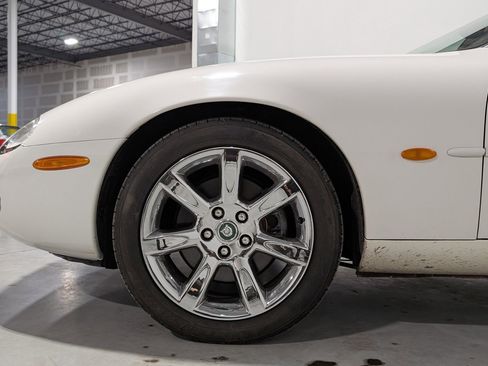 Used 2003 Jaguar XK8 Convertible RWD image 27