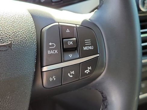 Used 2022 Ford Escape SE w/ SE Sport Appearance Package image 25