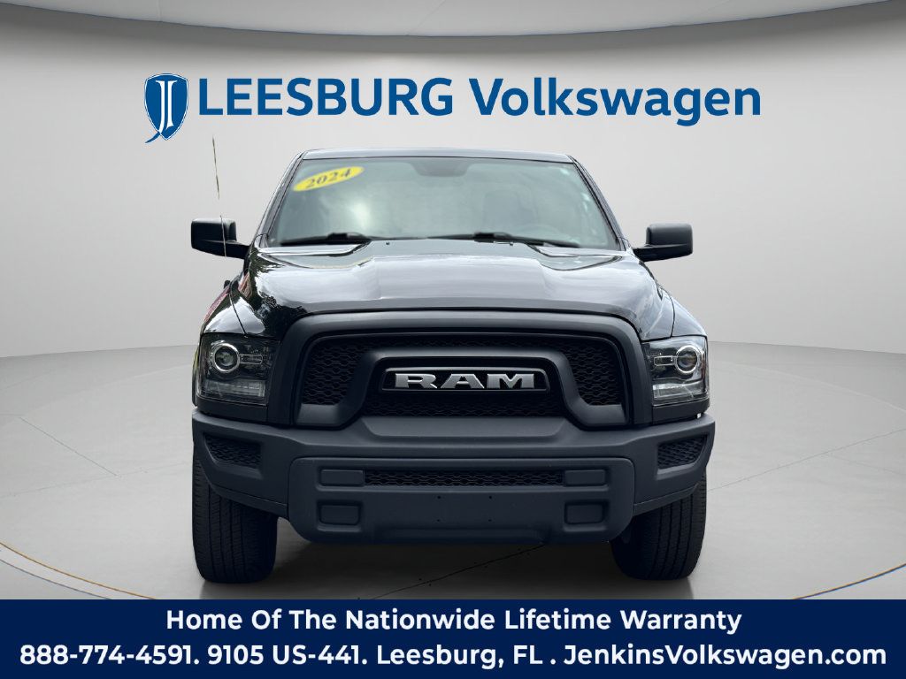 Used 2024 RAM 1500 Warlock AWD/4WD image 3