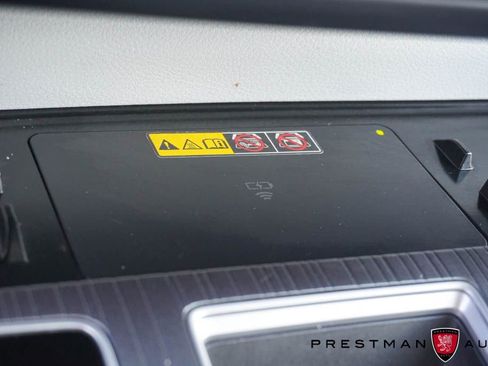 Used 2025 Toyota Sienna XLE w/ XLE Plus Package image 34