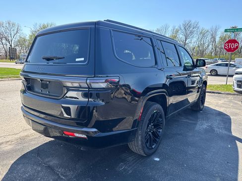 New 2026 Jeep Grand Wagoneer Limited AWD/4WD image 5