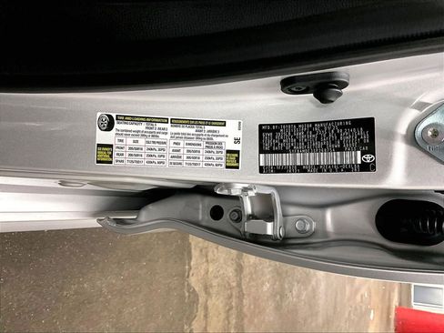 Certified 2025 Toyota Corolla LE FWD image 34
