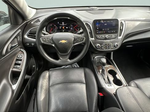 Used 2024 Chevrolet Malibu LT FWD image 11
