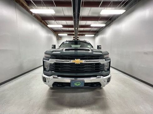 Certified 2025 Chevrolet Silverado 2500 LT w/ All Star Edition AWD/4WD image 3