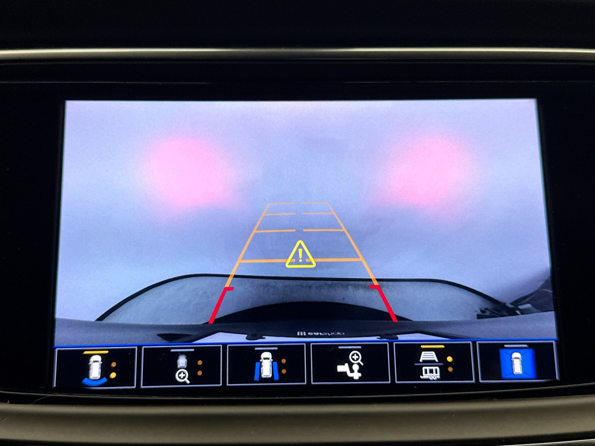 Used 2022 Buick Enclave Avenir w/ Avenir Technology Package AWD/4WD image 11