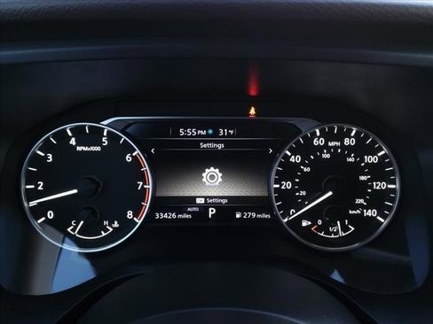 Used 2023 Nissan Rogue SV image 28