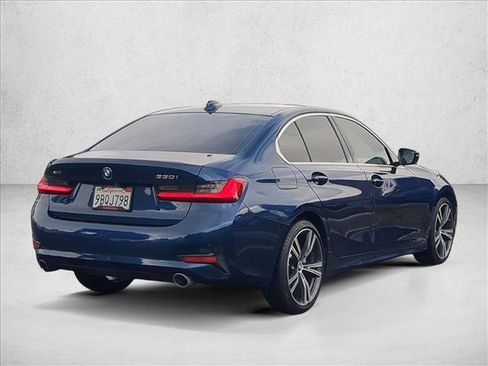 Used 2019 BMW 330i xDrive Sedan w/ Convenience Package image 5