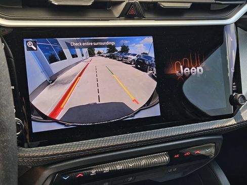 New 2026 Jeep Cherokee Limited AWD/4WD image 19