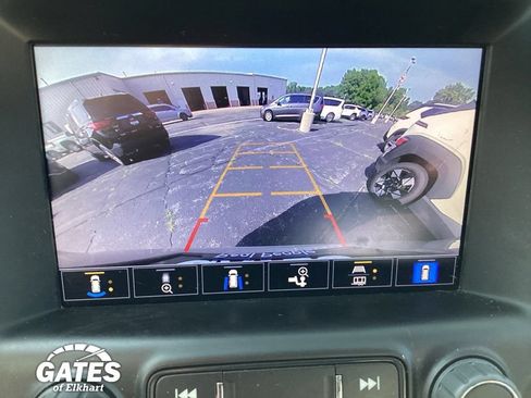 Used 2023 GMC Terrain SLT w/ Infotainment Package II AWD/4WD image 19