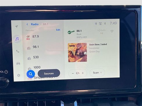 Used 2024 Toyota Corolla Cross XLE image 15