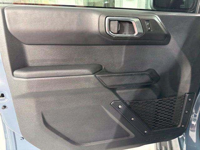 Used 2025 Ford Bronco Outer Banks AWD/4WD image 16