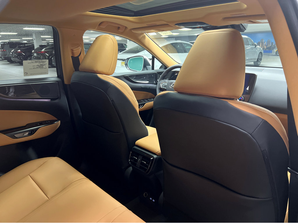 New 2026 Lexus NX 350 AWD w/ Premium Package image 22