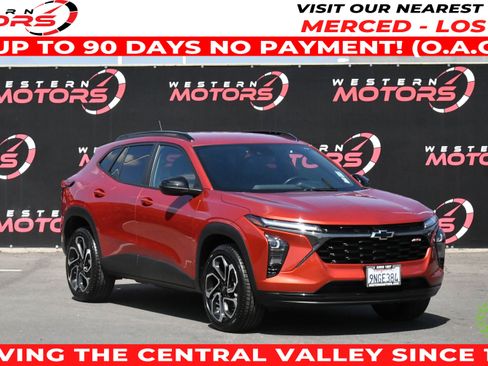 Used 2024 Chevrolet Trax RS w/ Driver Confidence Package FWD image 1