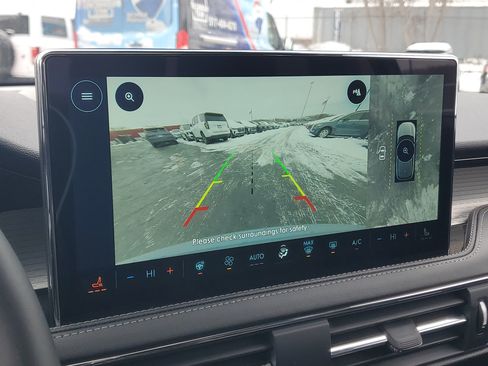 New 2026 Lincoln Corsair Premiere image 21