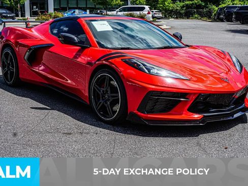 Used 2020 Chevrolet Corvette Stingray Preferred Cpe w/ 2LT Preferred Equipment Group RWD image 4