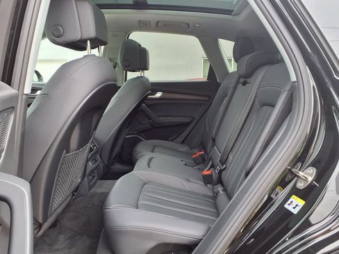 Used 2023 Audi Q5 2.0T Premium Plus w/ Premium Plus Package AWD/4WD image 23