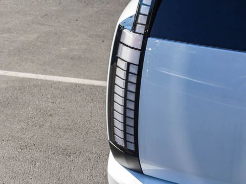 New 2026 Hyundai Ioniq 9 S image 8