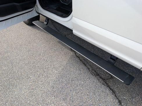 Used 2019 Ford F150 Platinum w/ Equipment Group 701A Luxury image 9