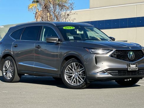 Used 2023 Acura MDX SH-AWD w/ Advance Package image 2