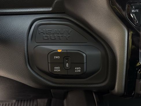 New 2026 RAM 3500 Laramie AWD/4WD image 18