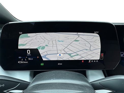 New 2026 Chevrolet Equinox EV LT image 13