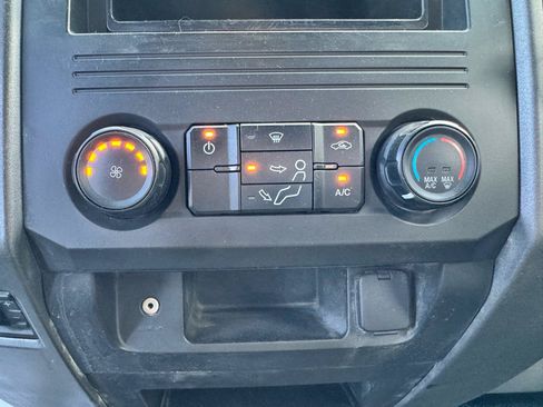 Used 2019 Ford F550 2WD Regular Cab Super Duty image 29