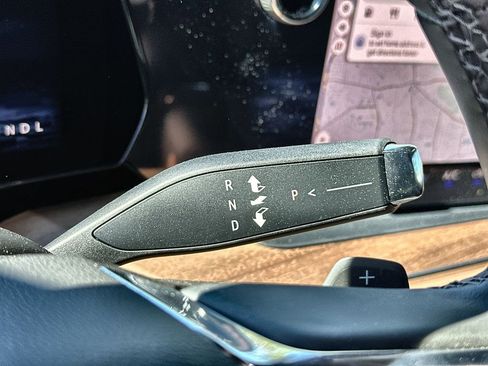 Certified 2025 Chevrolet Tahoe High Country w/ Sun And Tow Package image 16