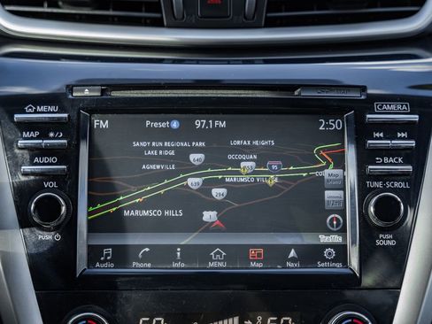 Used 2018 Nissan Murano SV image 23