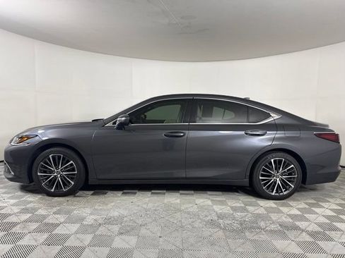 Used 2024 Lexus ES 350 w/ Premium Package FWD image 3