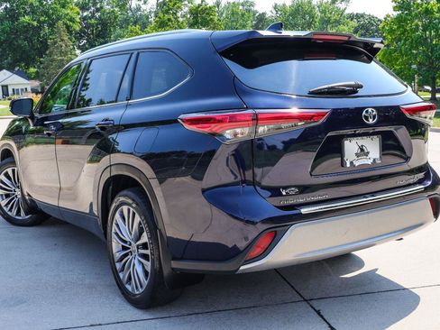 Used 2020 Toyota Highlander Platinum AWD/4WD image 21
