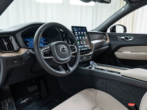 New 2026 Volvo XC60 B5 Core w/ Climate Package image 12