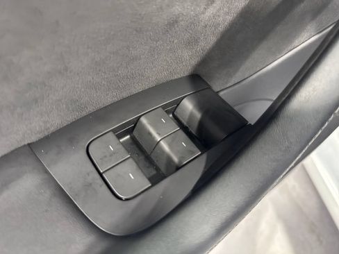 Used 2023 Tesla Model 3 Standard Range RWD image 28