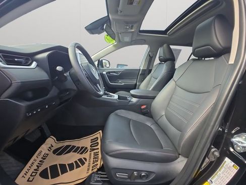 Used 2025 Toyota RAV4 XLE Premium w/ Weather Package AWD/4WD image 10
