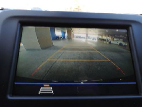 Used 2019 Chevrolet Equinox LT image 32