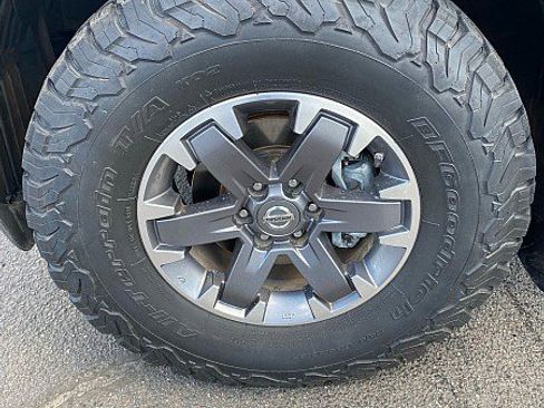 Used 2018 Nissan Frontier PRO-4X image 24