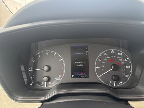 Certified 2025 Toyota Corolla LE image 9