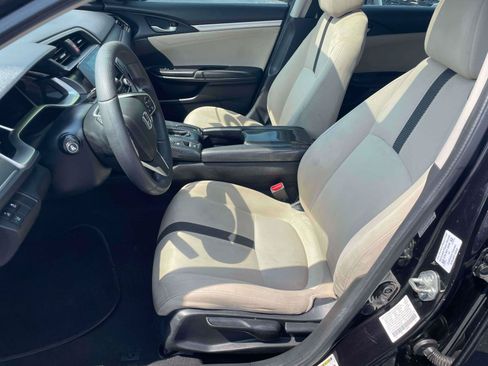 Used 2018 Honda Civic EX image 12