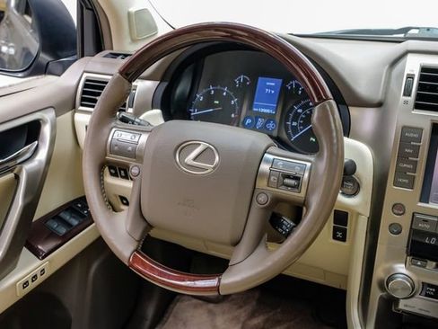 Used 2014 Lexus GX 460 Luxury image 24