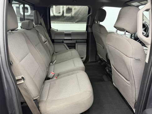Used 2017 Ford F150 XLT w/ Equipment Group 302A Luxury AWD/4WD image 9