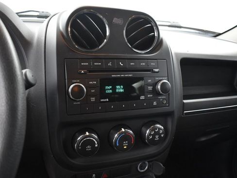 Used 2017 Jeep Patriot Sport w/ Power Value Group FWD image 15