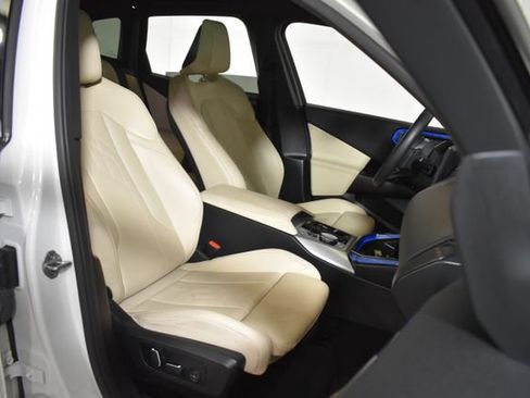Used 2025 BMW X3 xDrive30i AWD/4WD image 35