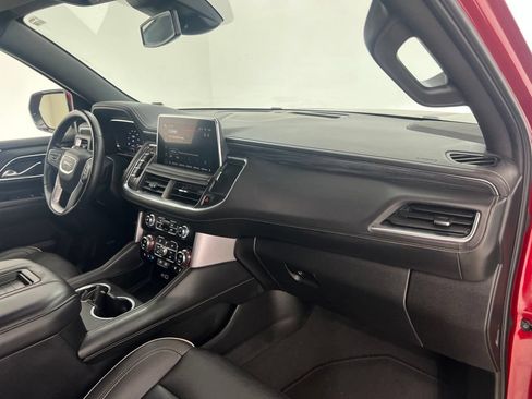 Used 2024 GMC Yukon SLT RWD image 27
