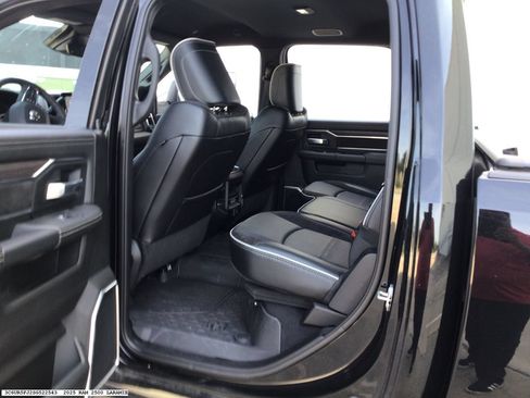 Used 2025 RAM 2500 Laramie w/ Night Edition AWD/4WD image 14