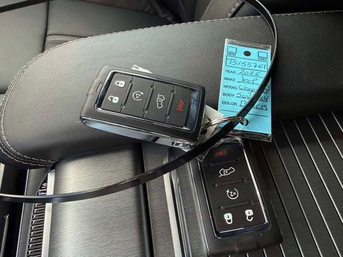 New 2026 Jeep Grand Wagoneer L Limited image 29