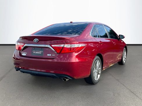Used 2016 Toyota Camry SE FWD image 7